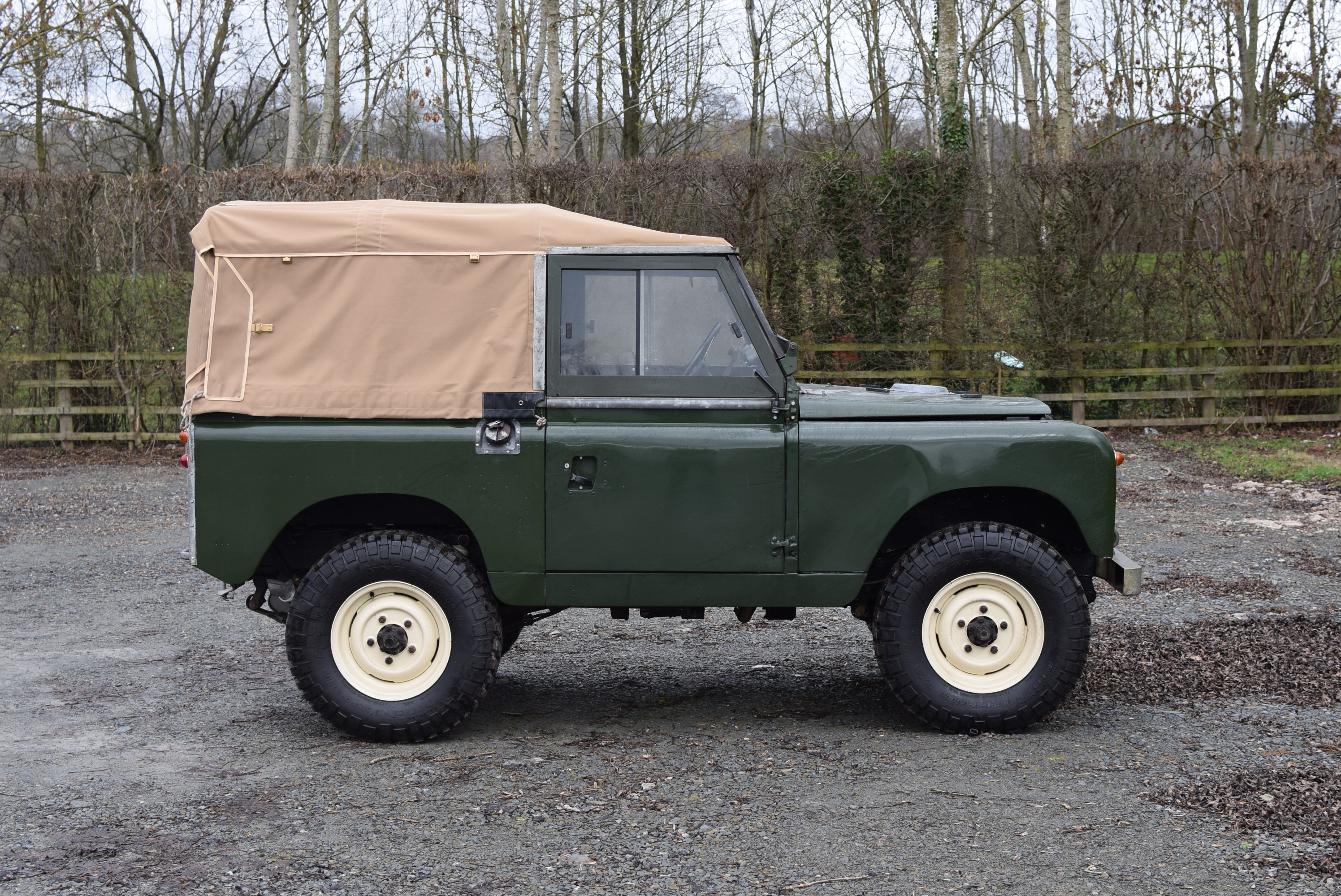 Land Rover Series II 88