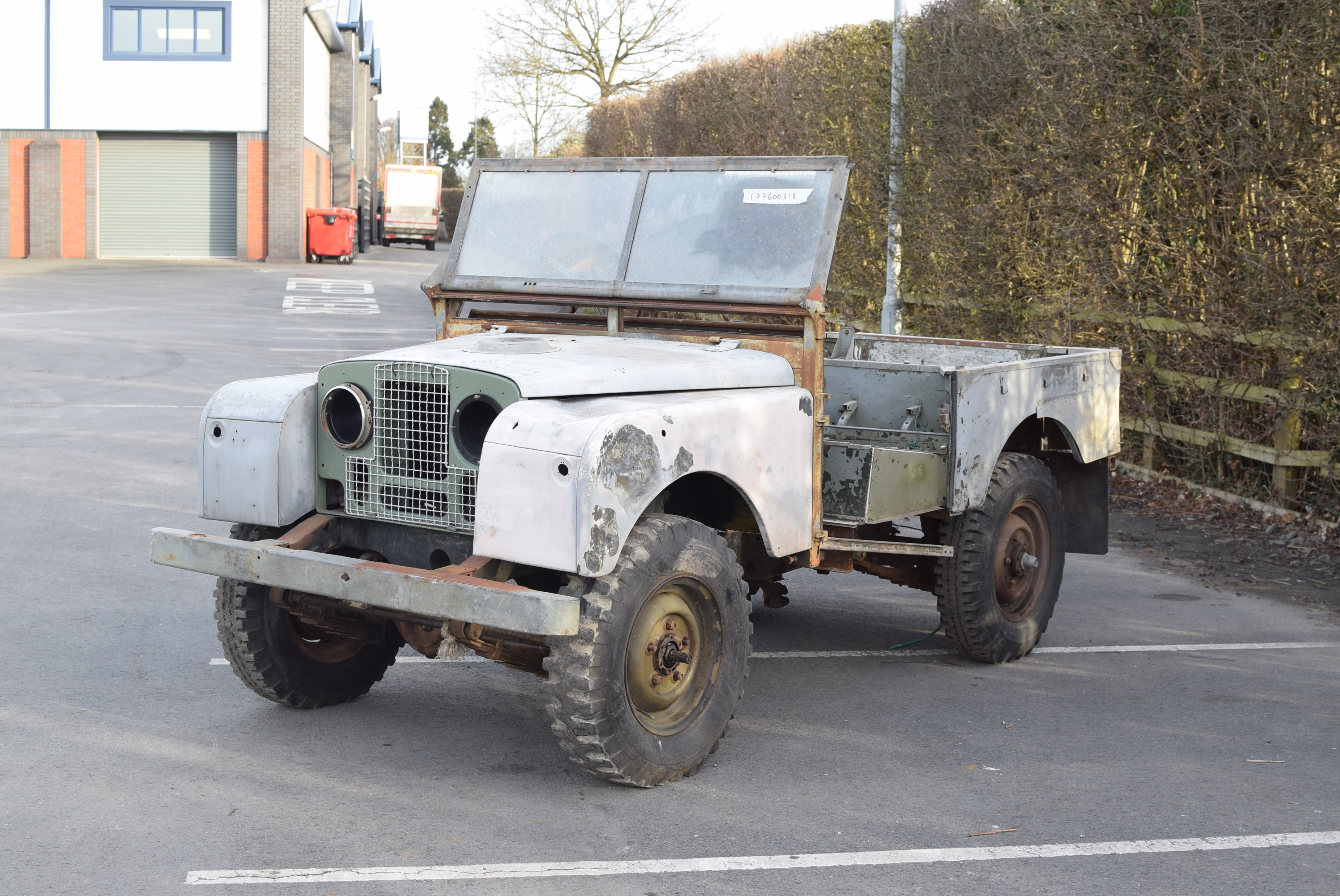 Land Rover Series I 86