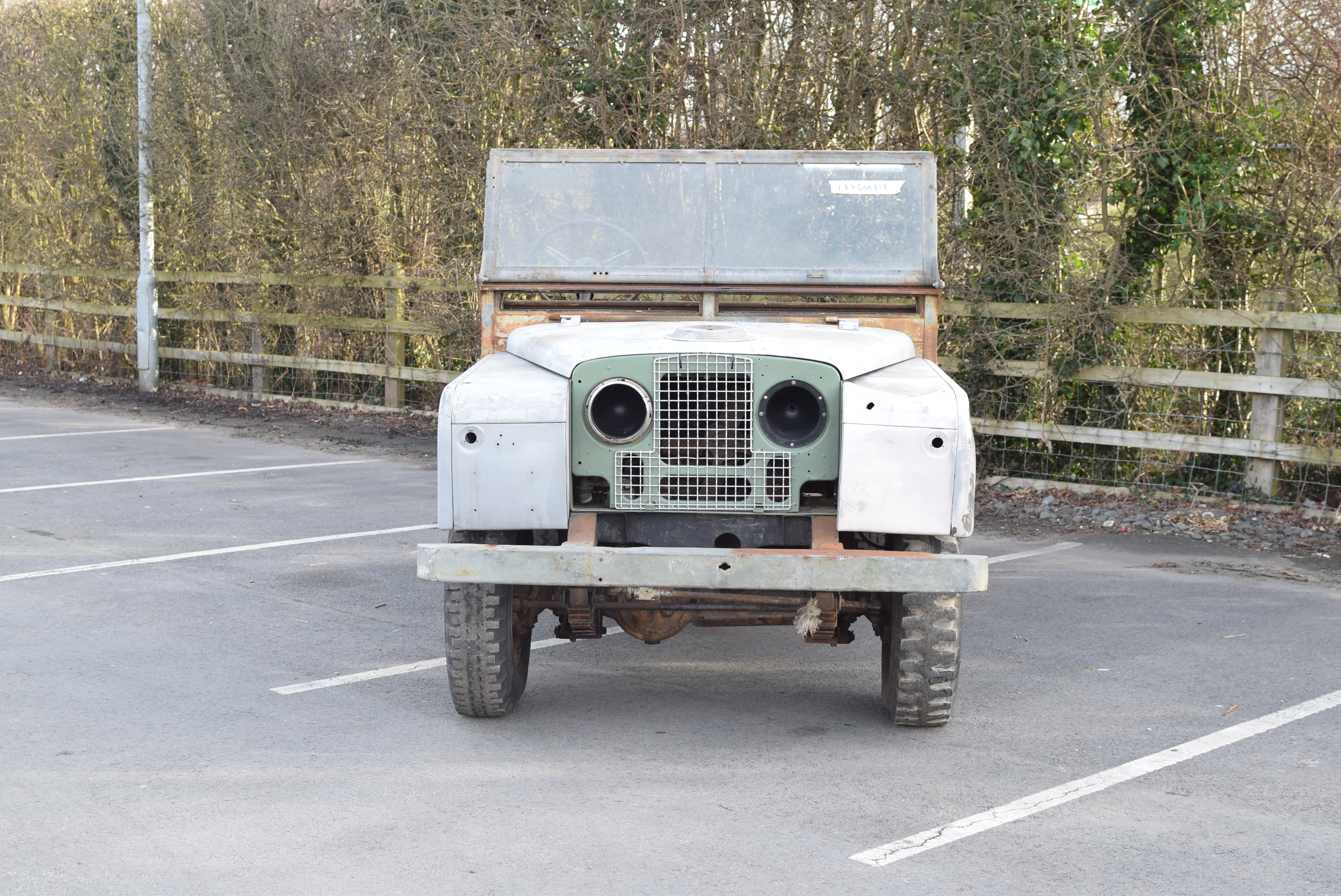 Land Rover Series I 86
