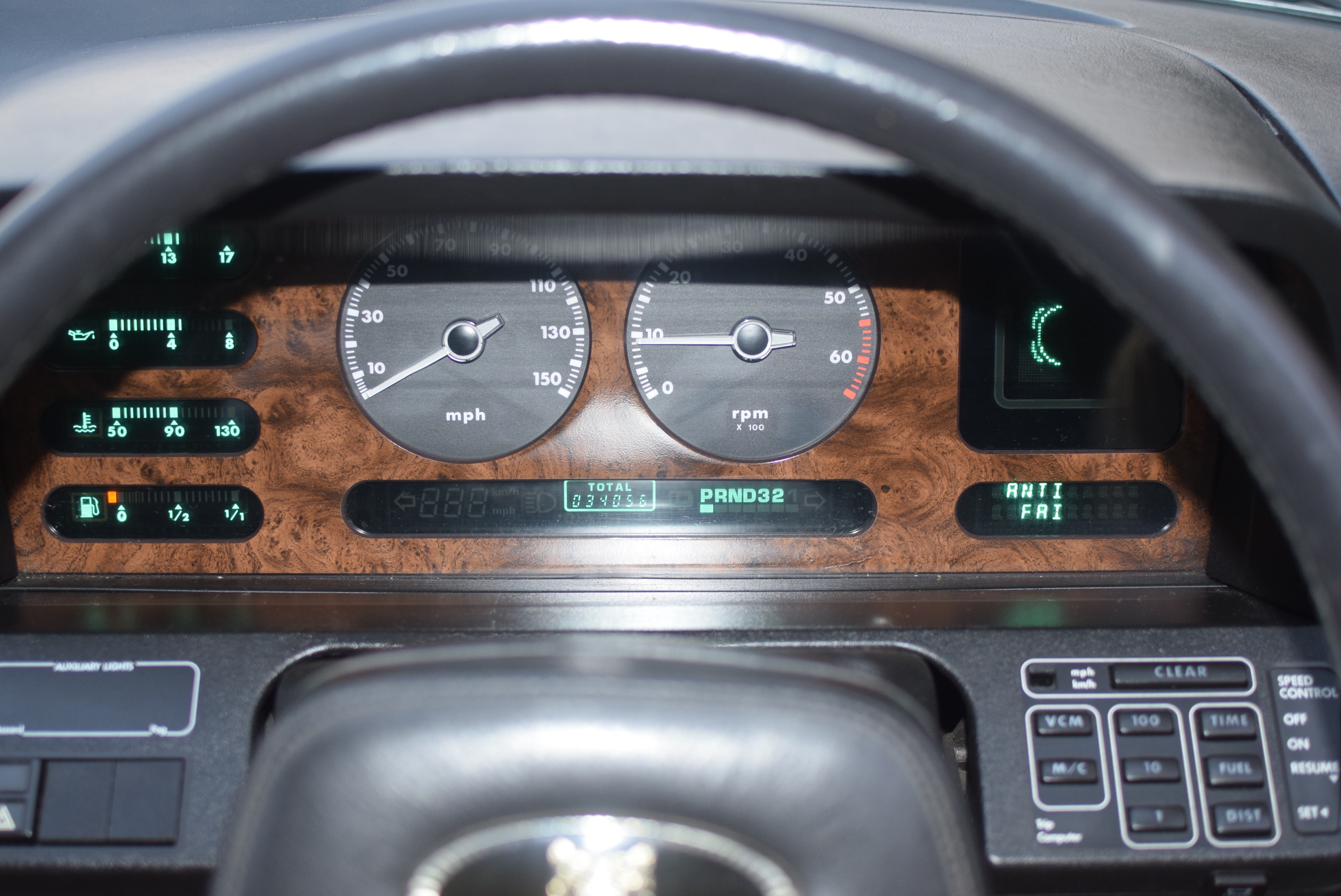 Jaguar XJ40 Sovereign 3.6 