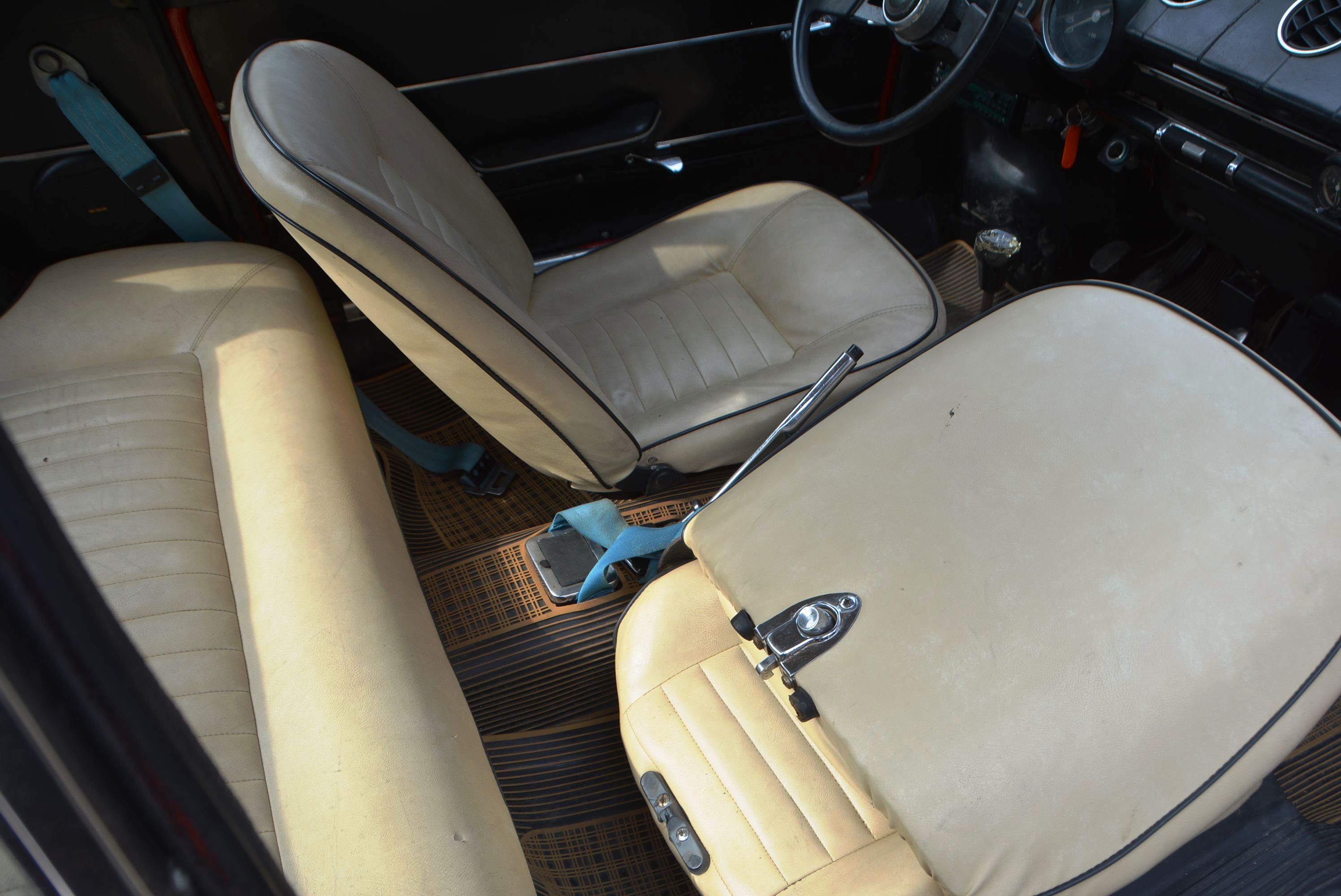 Seat 850 Lujo Coupe