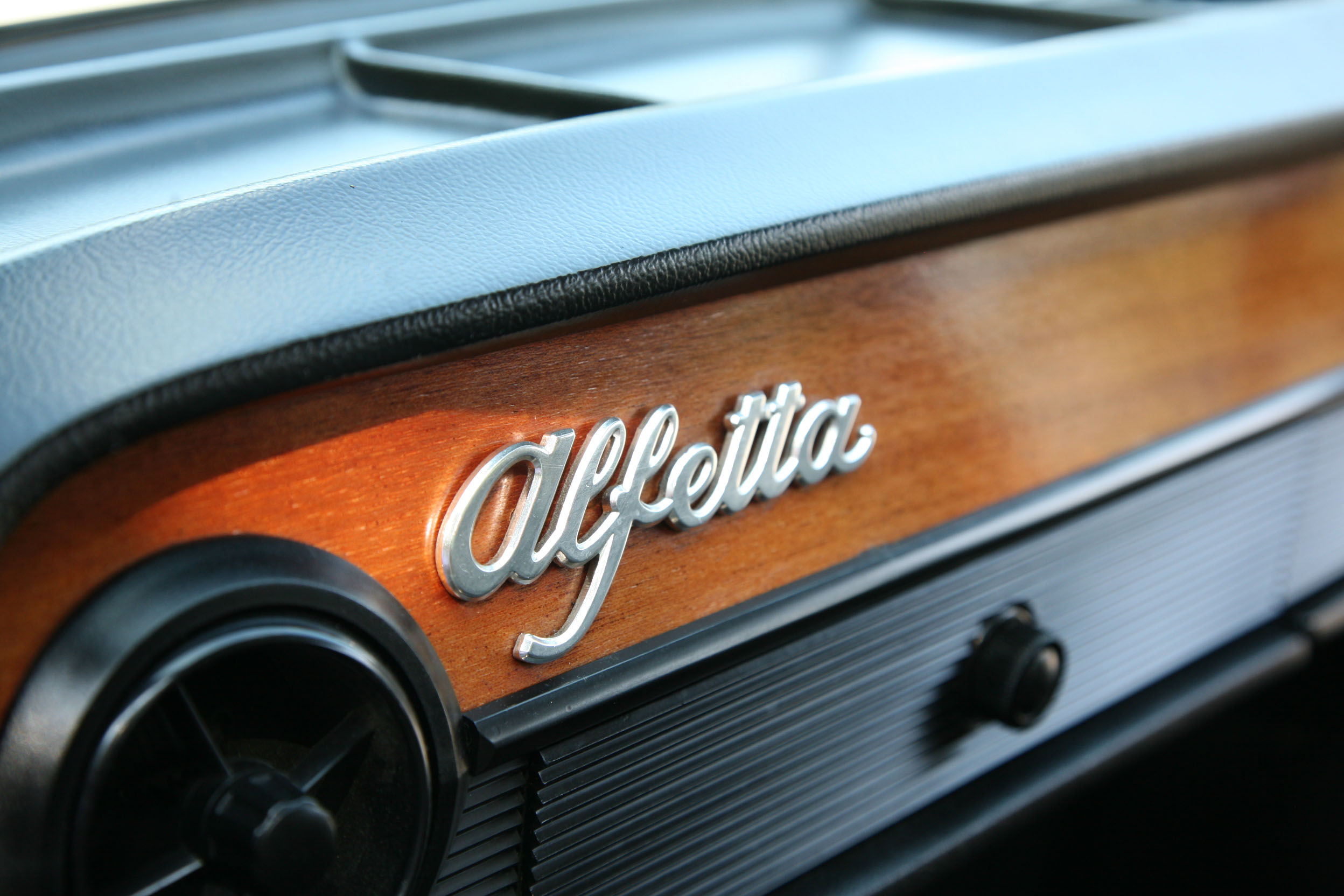 Alfa Romeo Alfetta Saloon