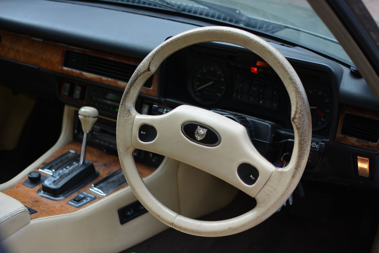 Jaguar XJR-S