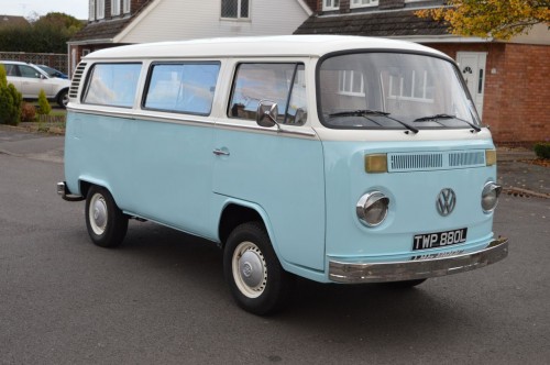 Volkswagen Microbus Deluxe
