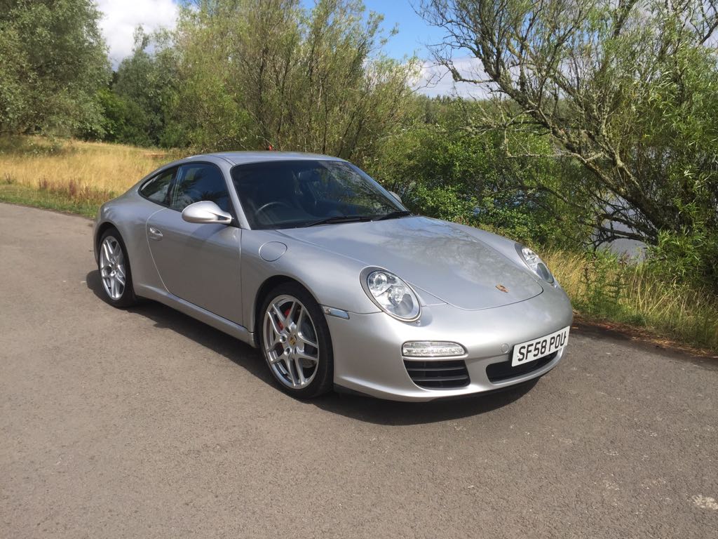 Porsche 911 Carrera 2S (997)