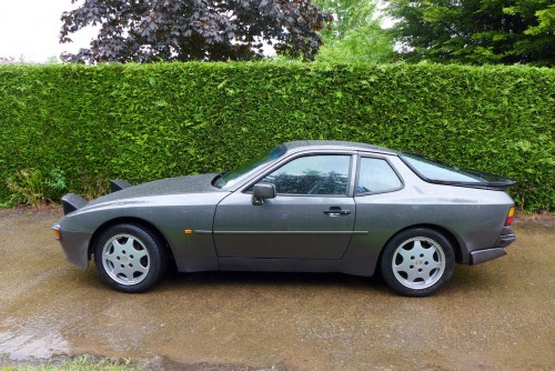 Porsche 944 Lux