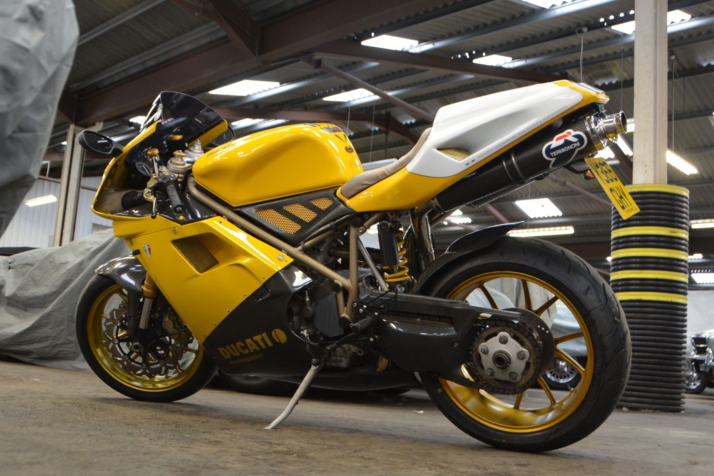 Ducati 748B