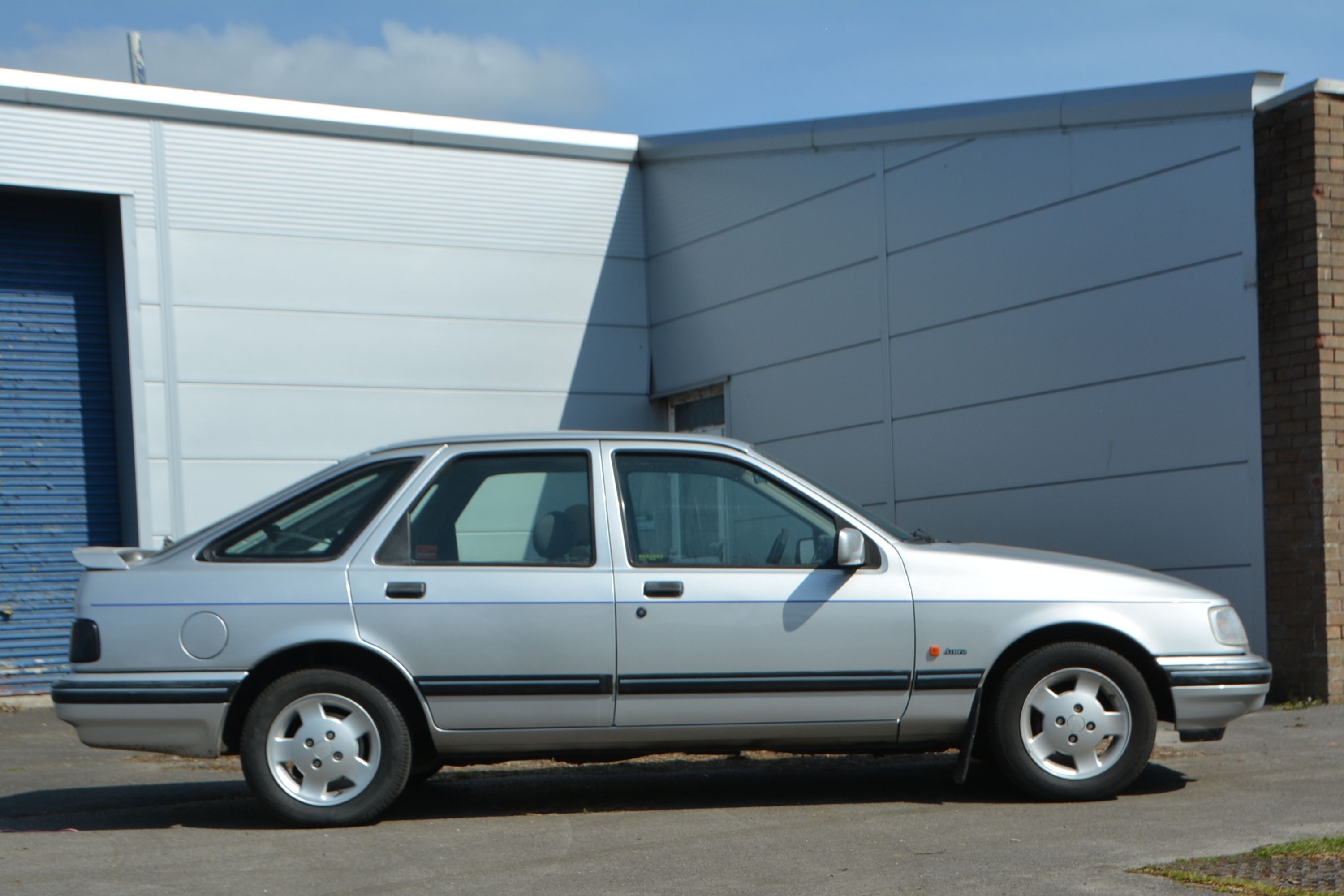 Ford Sierra Azura 1.6 LX