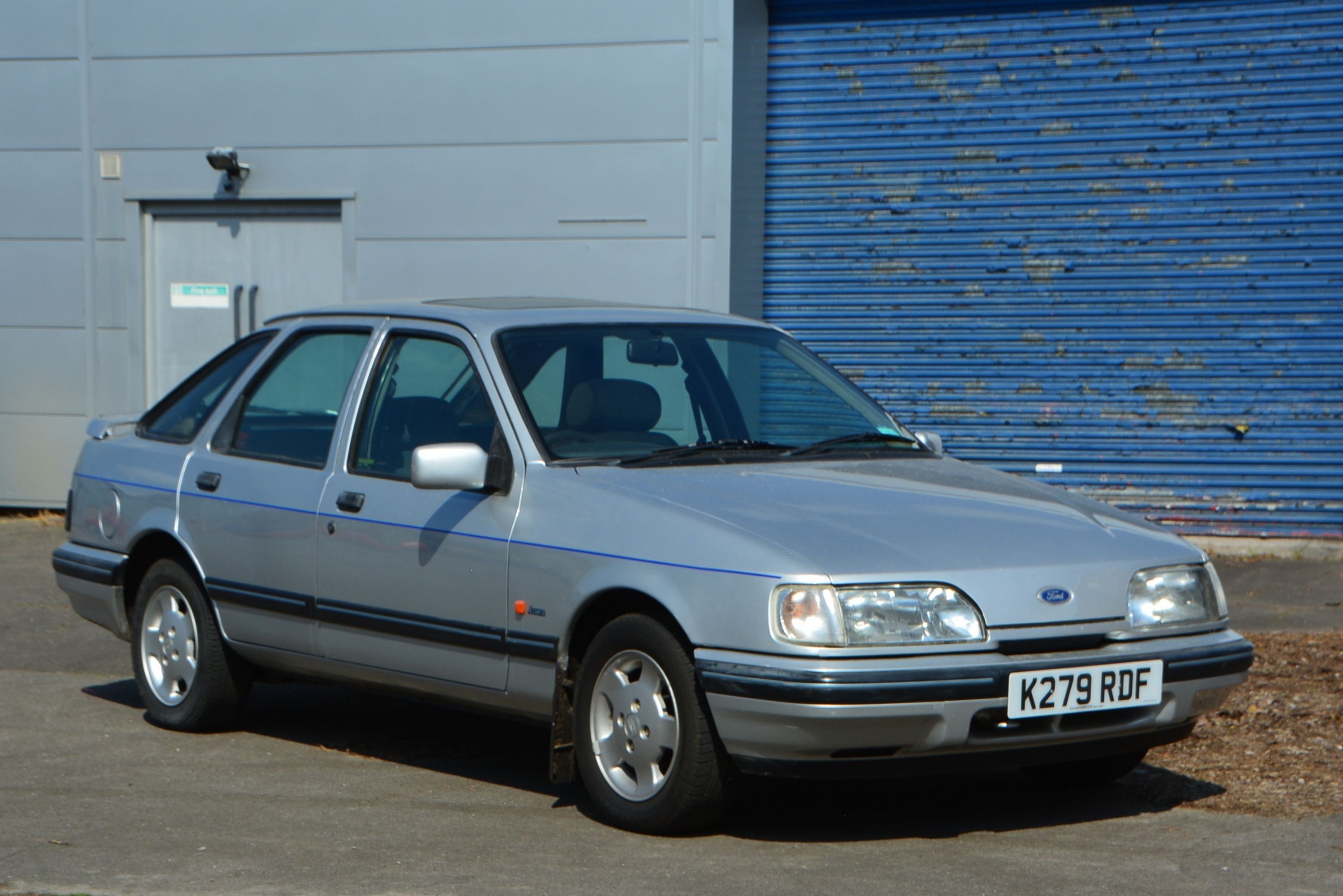 Ford Sierra Azura 1.6 LX