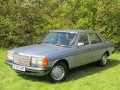 Mercedes-Benz 230E Saloon