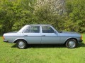 Mercedes-Benz 230E Saloon