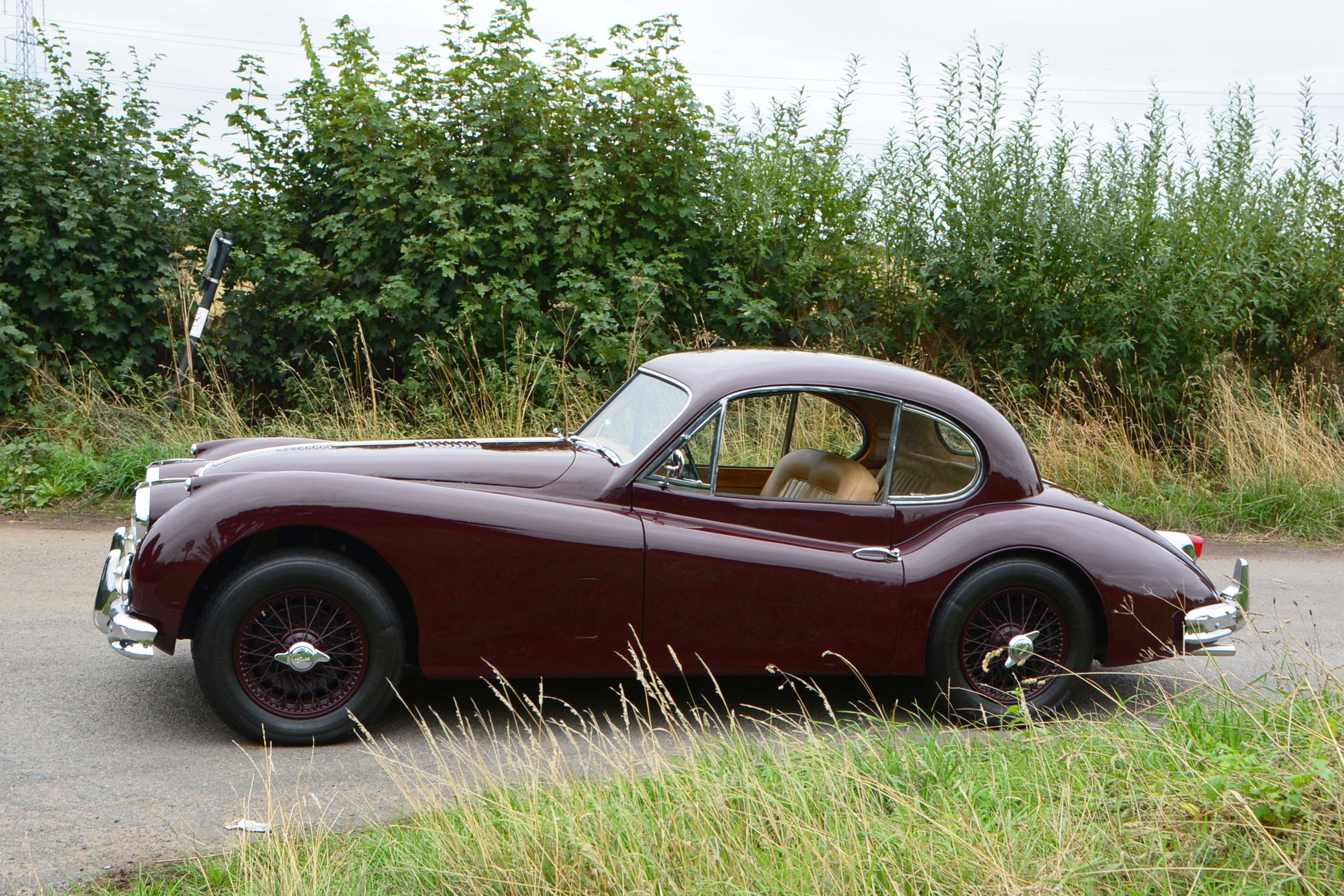 Jaguar XK140 SE FHC