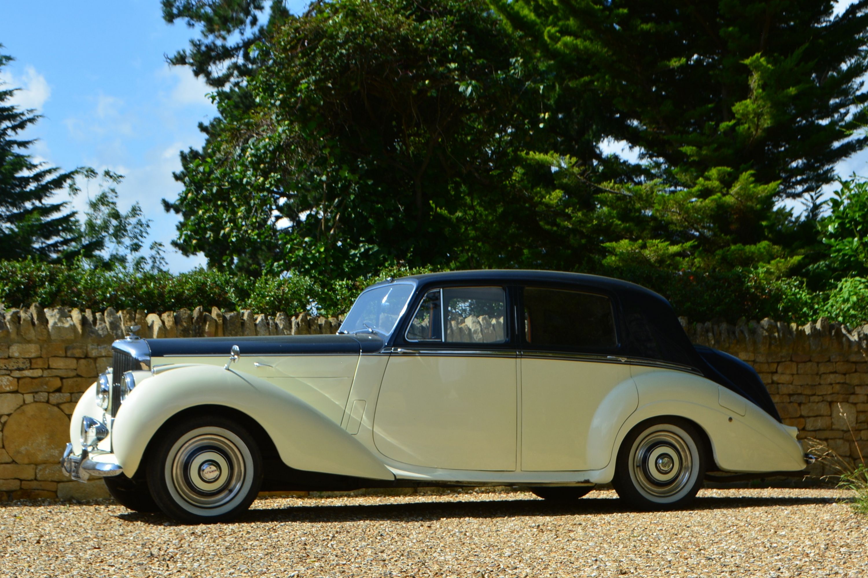 Bentley R-Type