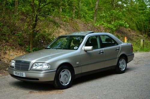 Mercedes-Benz C280 