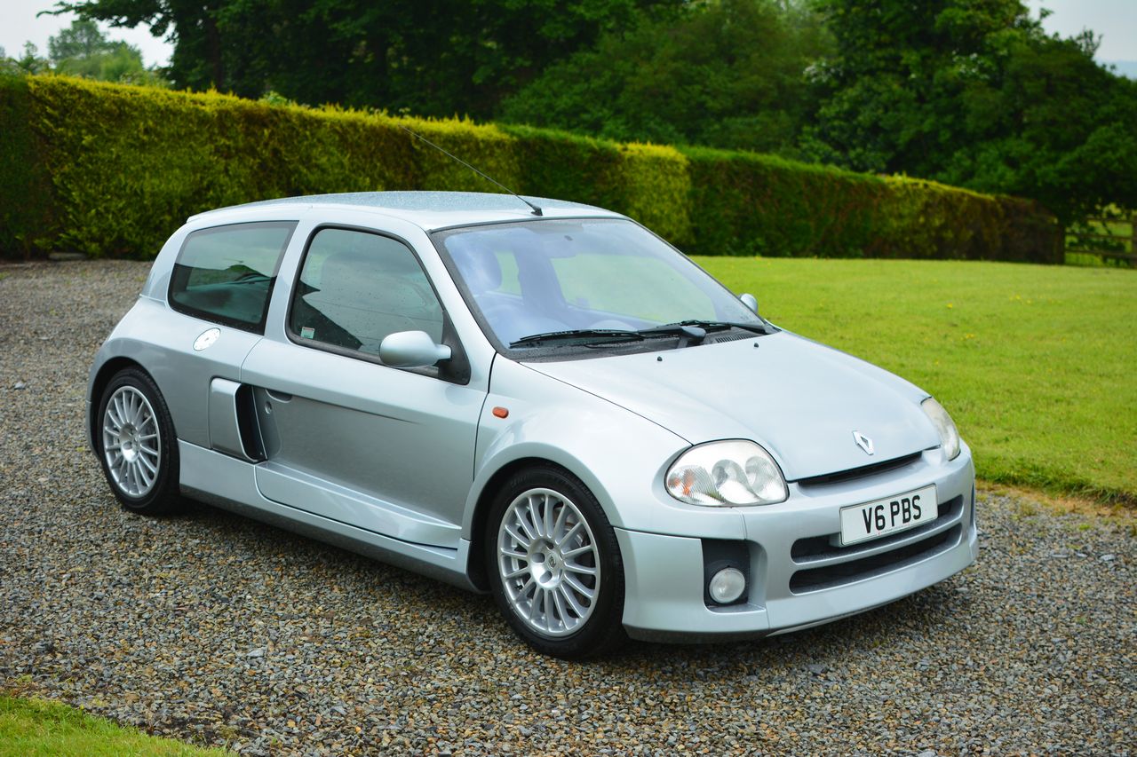 Renault  Clio Sport V6