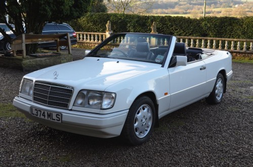 Mercedes-Benz 220 Cabriolet