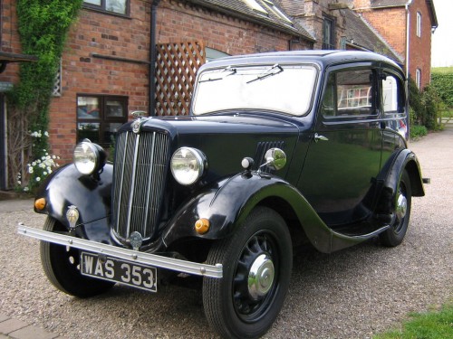 Morris 8 Series 2 Saloon